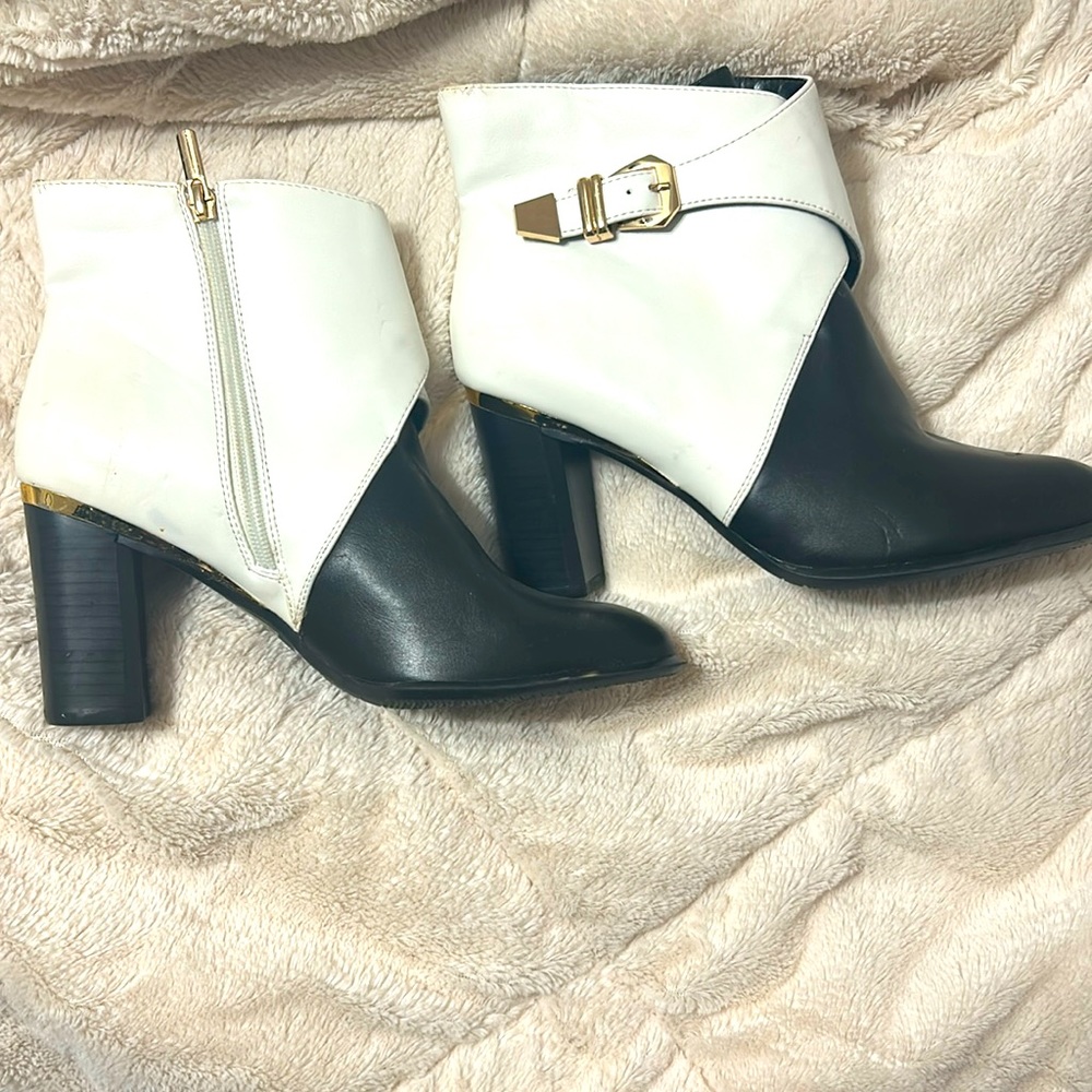 Boots - Picture 1 of 4